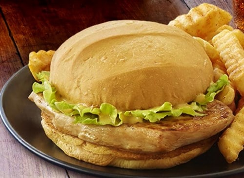 Zaxby’s Grilled Chick Sandwich With Fries